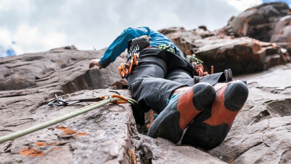 Outdoor climbing - on lead