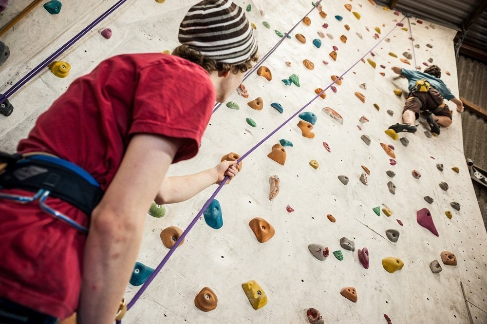 progression of rock climbing - top rope climbing