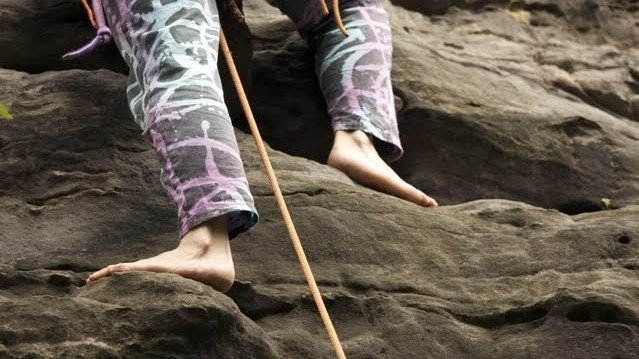 rock climbing etiquette climbing barefoot